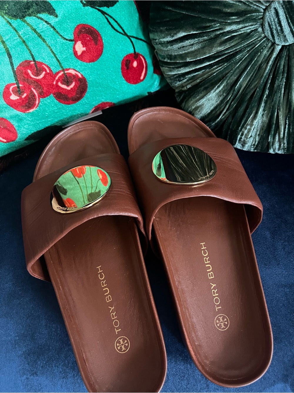 Tory Burch Brown Leather Gold Medallion Hardware Slide Sandals – Size 9.5 - Picture 7 of 9